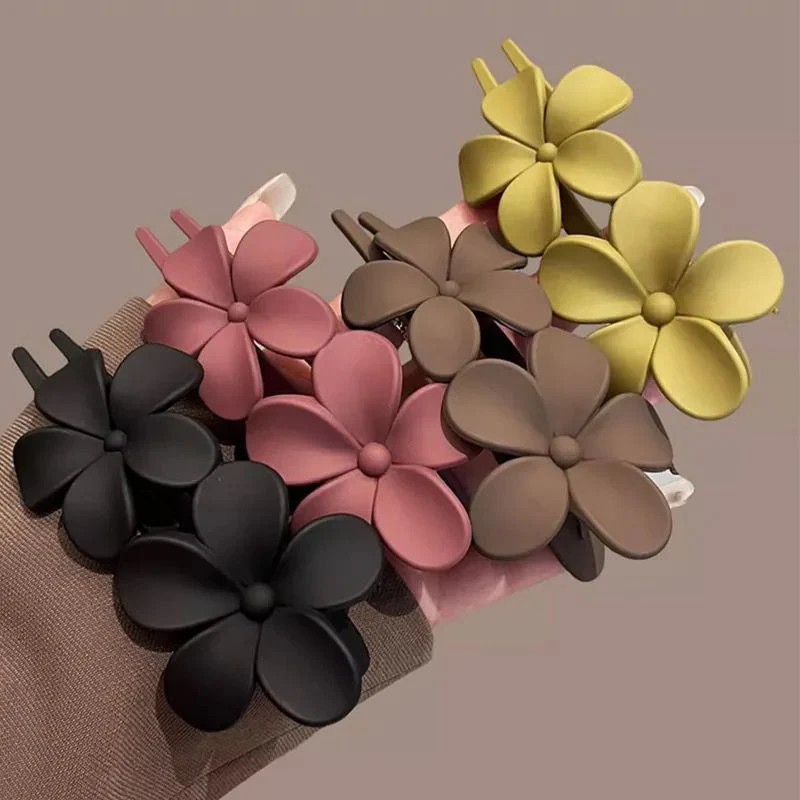 Double Flower Claws Pack Of 3