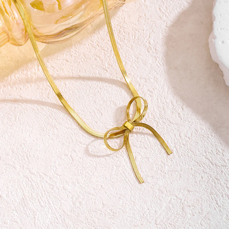  Soft Knot Bow Necklace 