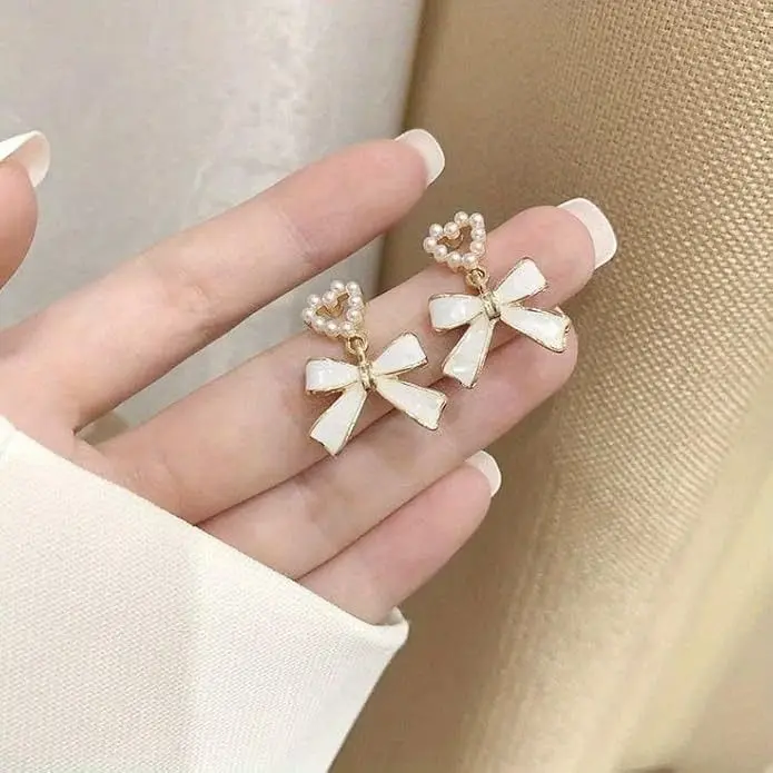 heart nd bow earring