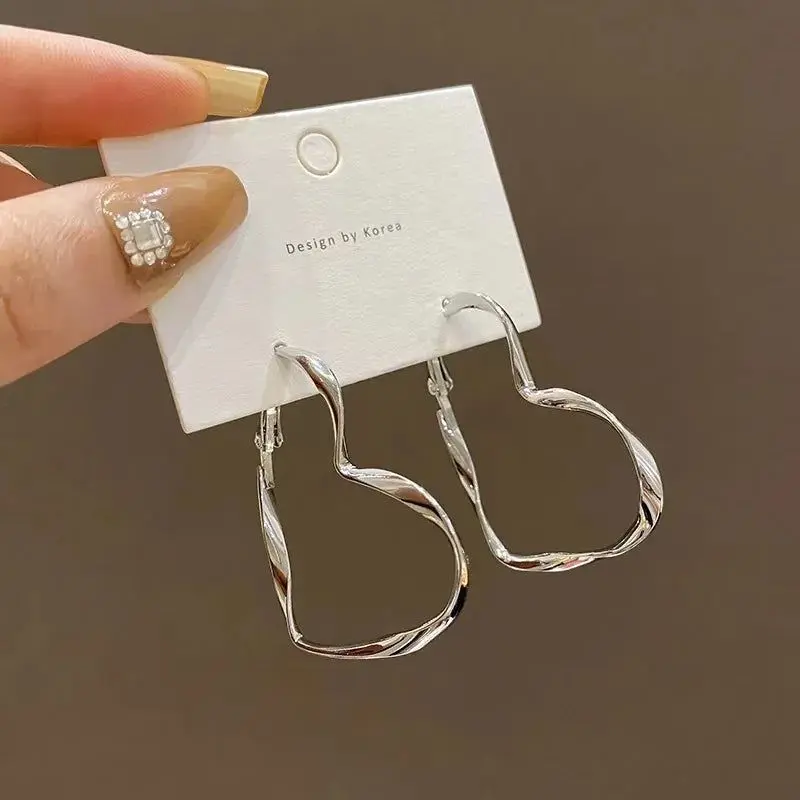 heart earring punk