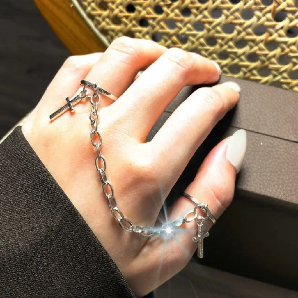 cross chain ring