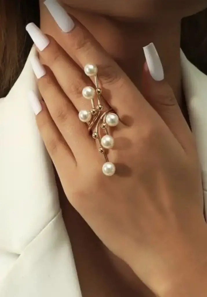 pearls long ring