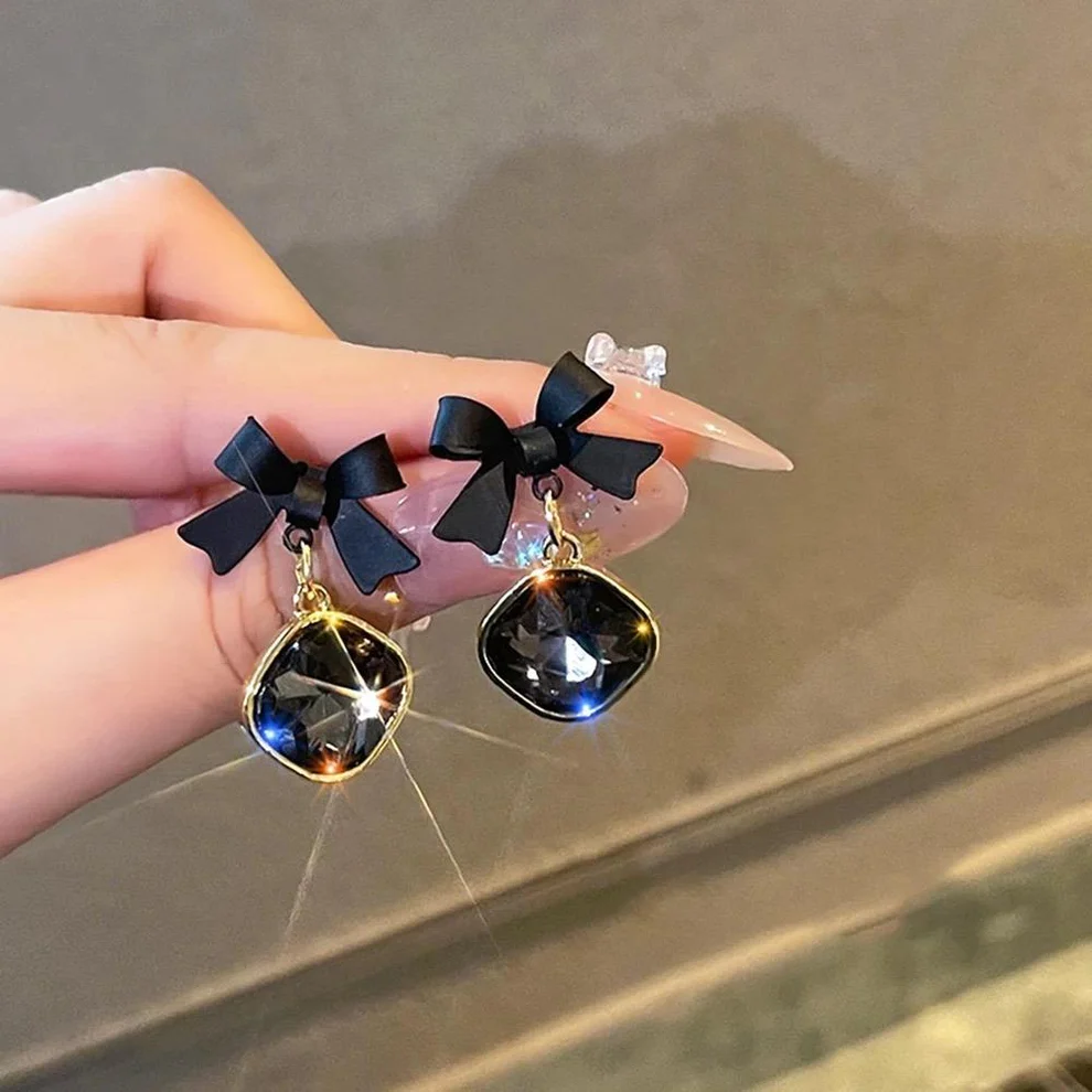 The Black Bow Earrings